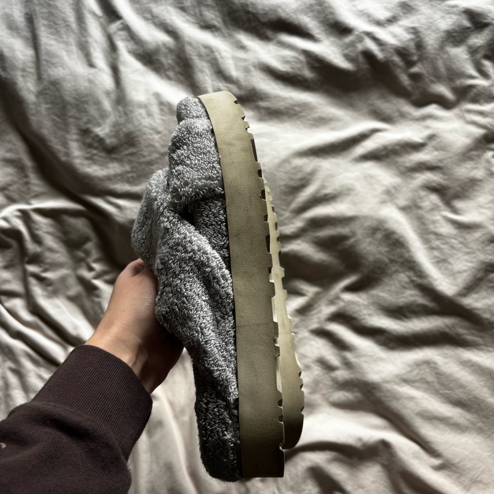 Ugg Slippers - image 6